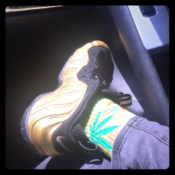 Golden foam posits